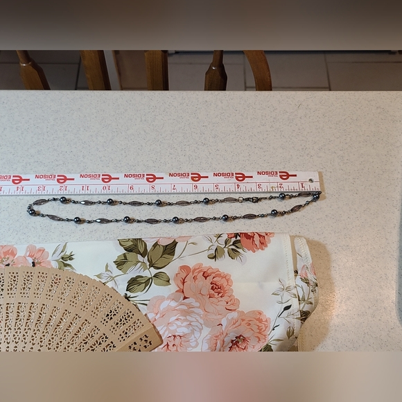 Ladies Vintage Necklace for sale today offers are considered. - Picture 4 of 6